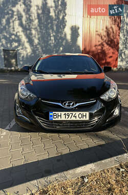 Купе Hyundai Elantra 2013 в 