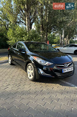 Купе Hyundai Elantra 2013 в 