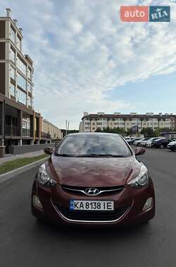 Седан Hyundai Elantra 2012 в 