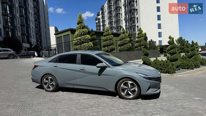 Седан Hyundai Elantra 2021 в Києві