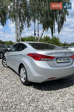 Седан Hyundai Elantra 2012 в 