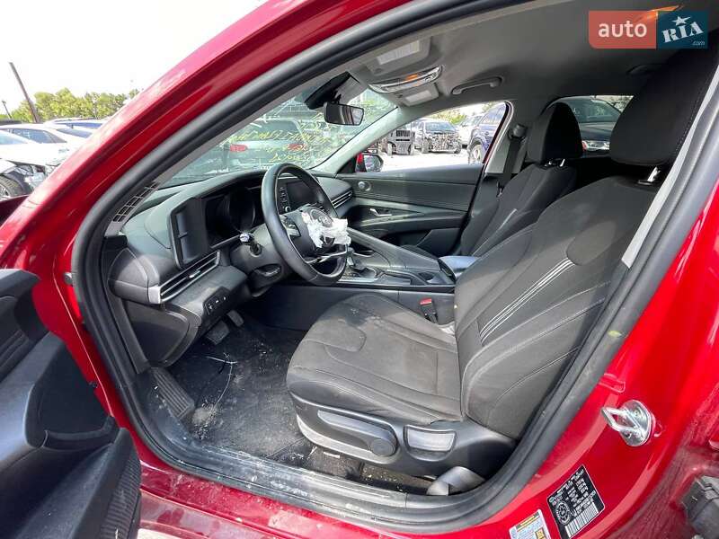 Седан Hyundai Elantra 2021 в Киеве