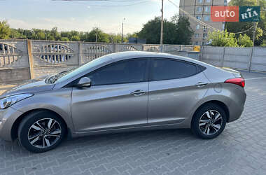 Седан Hyundai Elantra 2011 в 