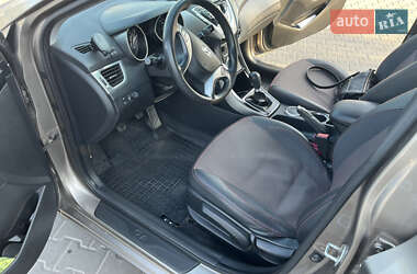 Седан Hyundai Elantra 2011 в 