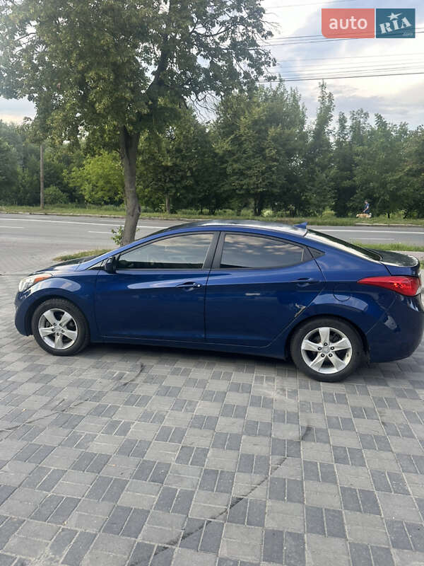 Седан Hyundai Elantra 2012 в Хмельницком