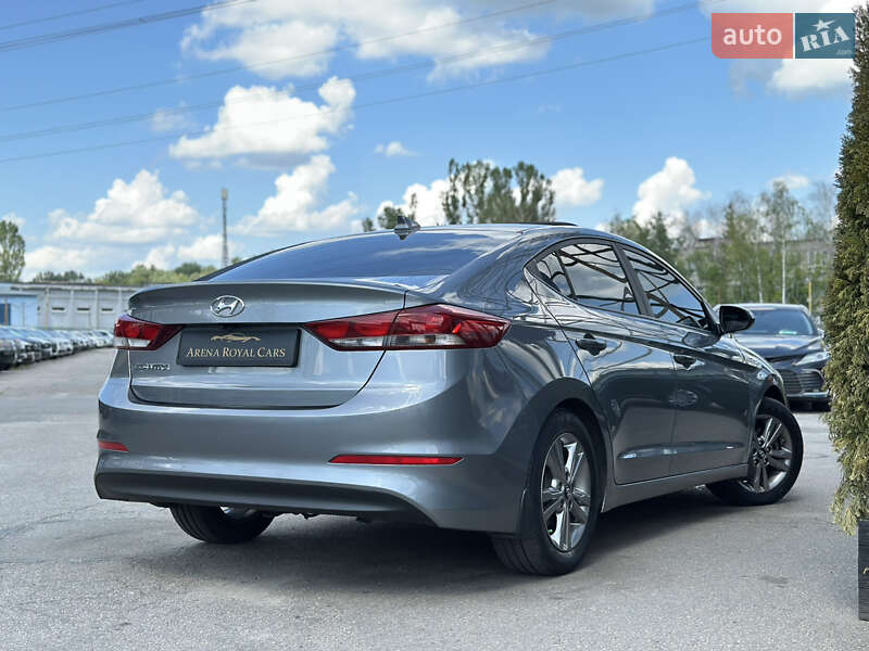 Седан Hyundai Elantra 2017 в Харкові