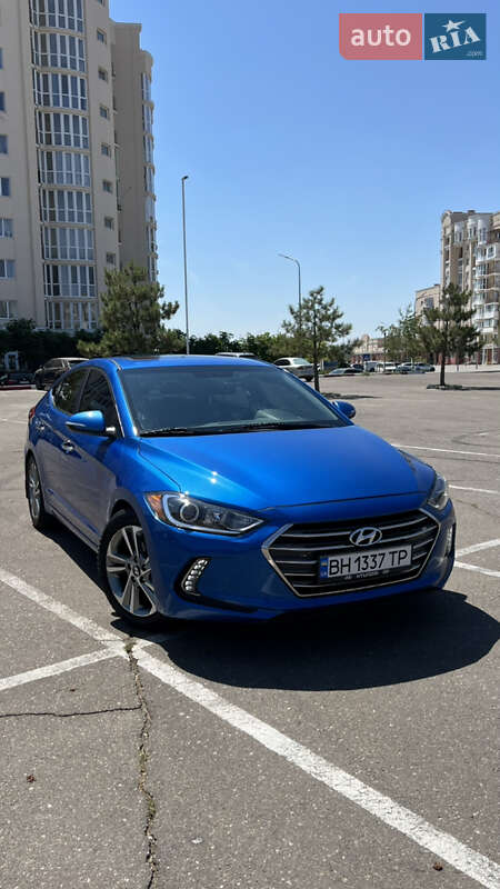 Седан Hyundai Elantra 2016 в 