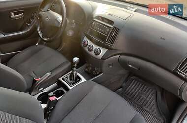 Седан Hyundai Elantra 2008 в 