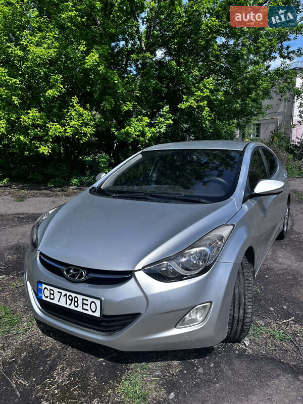 Седан Hyundai Elantra 2013 в Прилуках