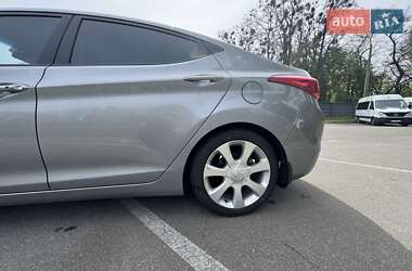 Седан Hyundai Elantra 2012 в 