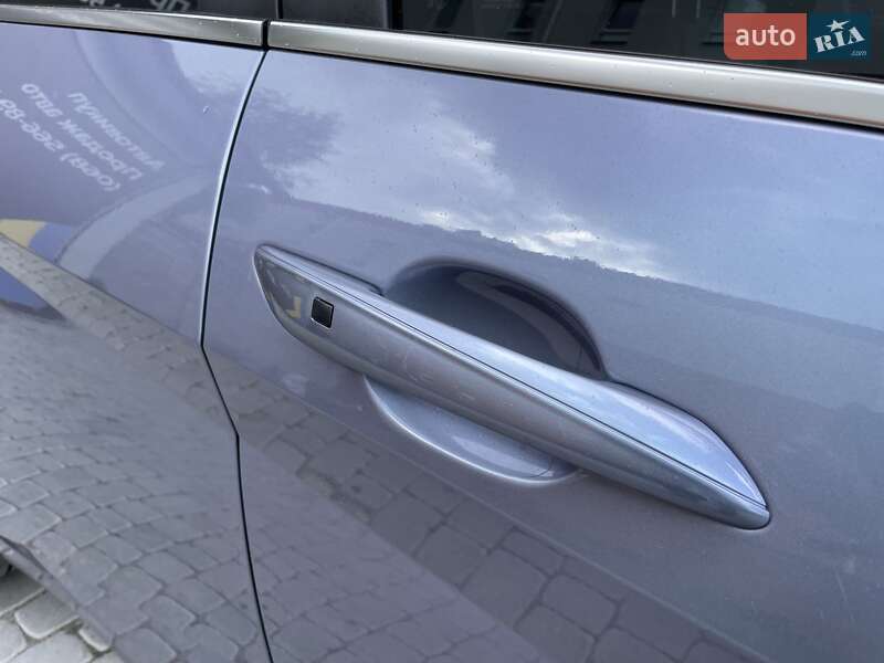 Седан Hyundai Elantra 2024 в Виннице