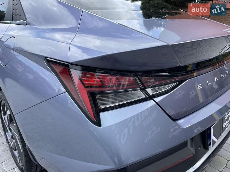 Седан Hyundai Elantra 2024 в Виннице