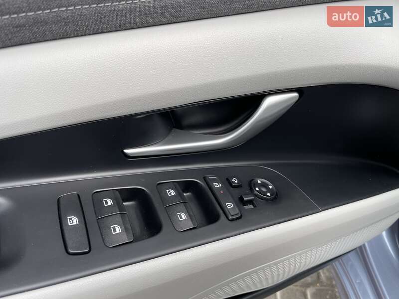 Седан Hyundai Elantra 2024 в Виннице