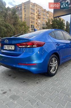 Седан Hyundai Elantra 2016 в 