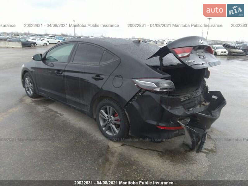 Седан Hyundai Elantra 2018 в Львові