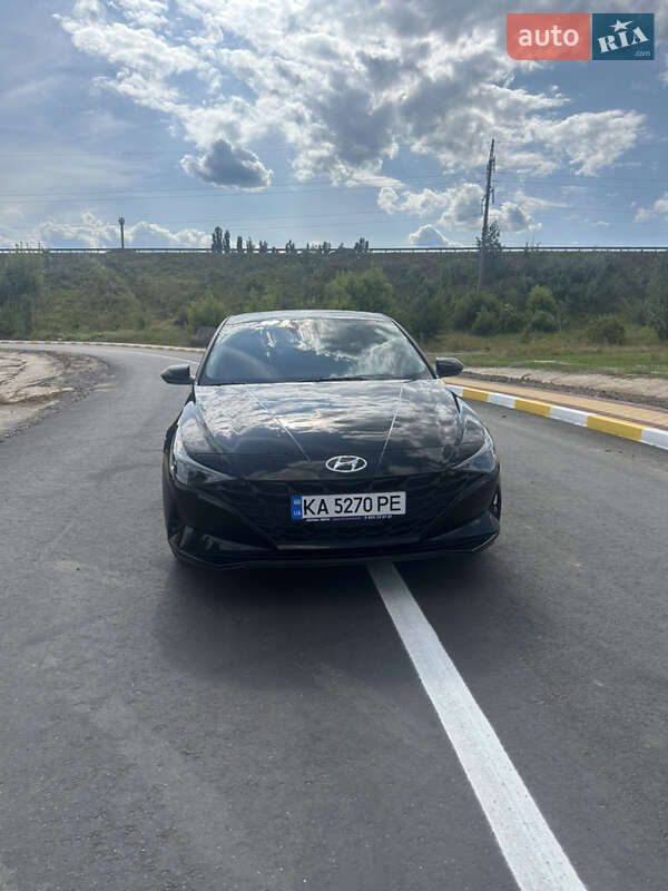 Седан Hyundai Elantra 2022 в Ирпене