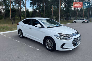 Седан Hyundai Elantra 2017 в Киеве