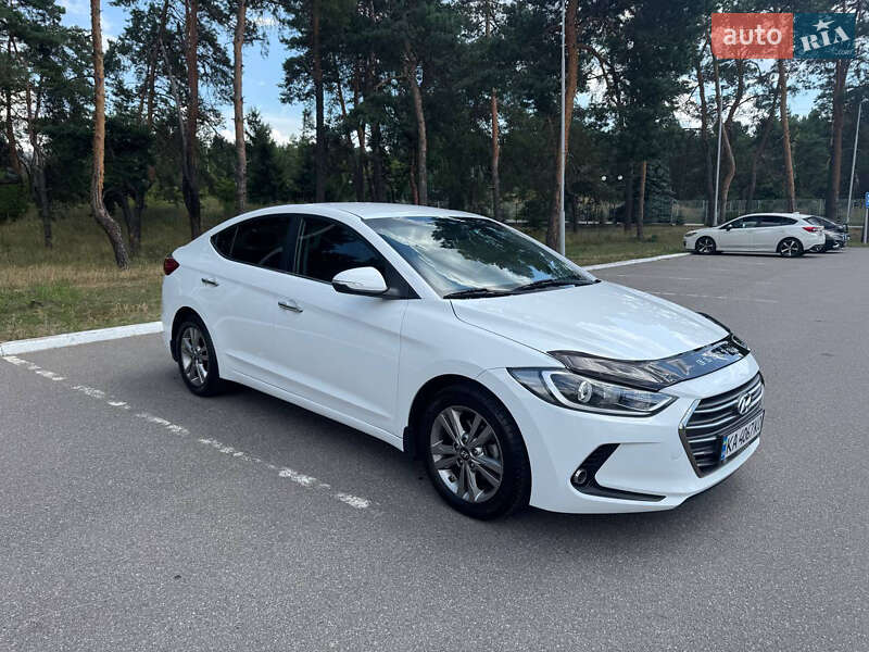 Hyundai Elantra 2017