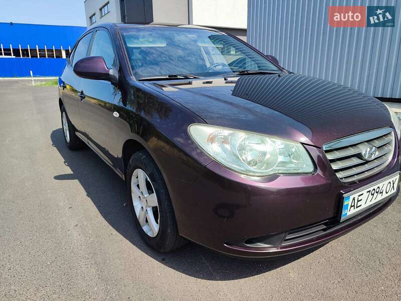 Седан Hyundai Elantra 2007 в Мукачевому