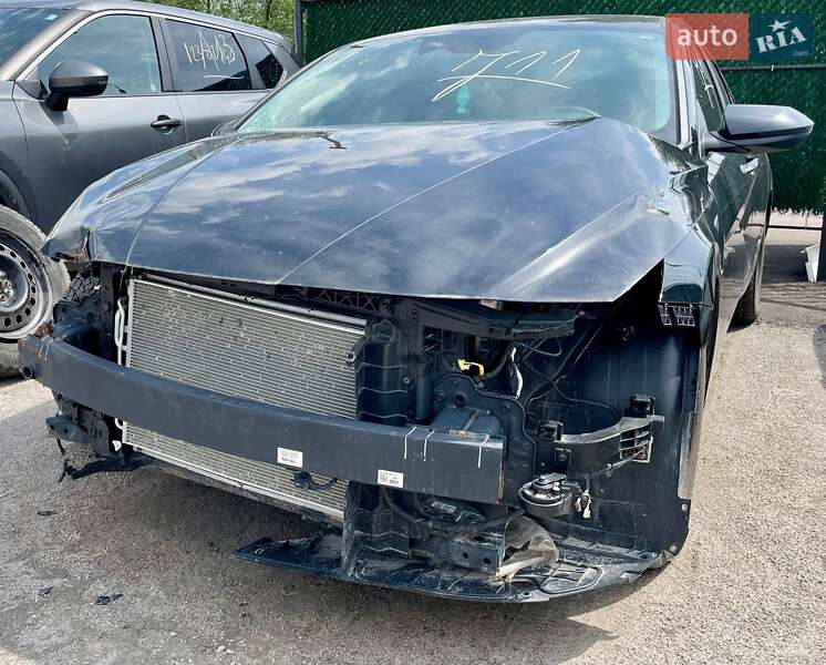 Седан Hyundai Elantra 2021 в Києві