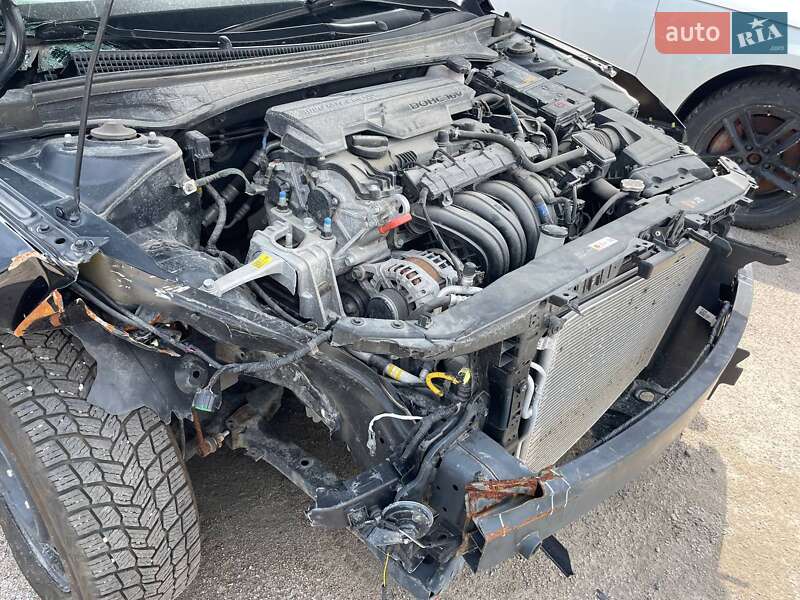 Седан Hyundai Elantra 2021 в Києві