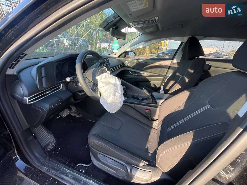 Седан Hyundai Elantra 2021 в Києві