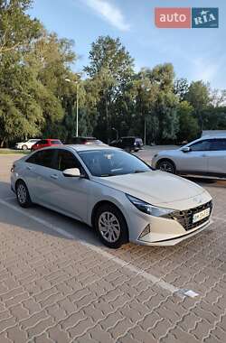 Hyundai Elantra 2020