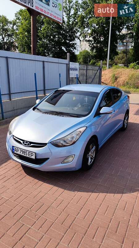 Седан Hyundai Elantra 2013 в Полтаве