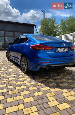 Седан Hyundai Elantra 2016 в Борисполе