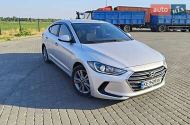 Седан Hyundai Elantra 2016 в Днепре