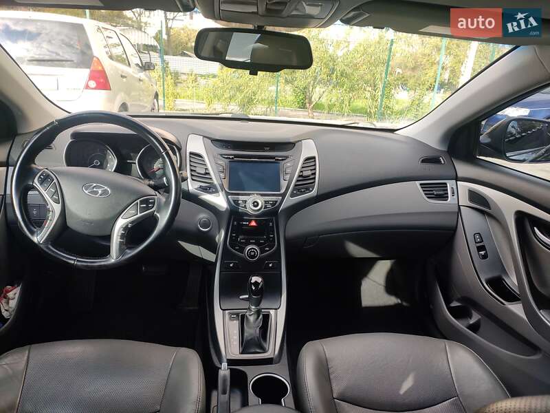 Седан Hyundai Elantra 2014 в Запорожье