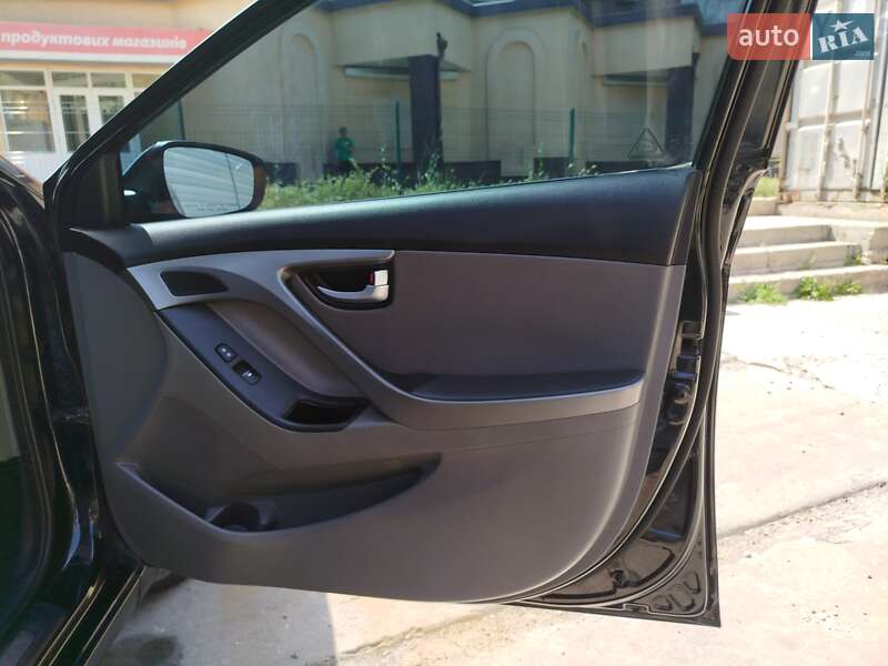 Седан Hyundai Elantra 2014 в Запорожье