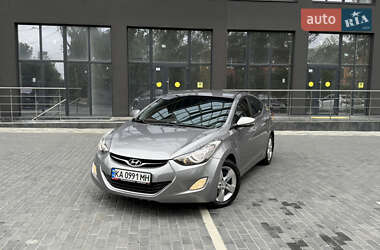 Hyundai Elantra 2012
