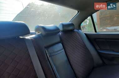 Седан Hyundai Elantra 2002 в 
