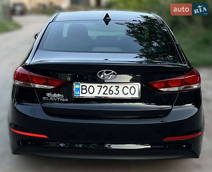 Седан Hyundai Elantra 2016 в Тернополе