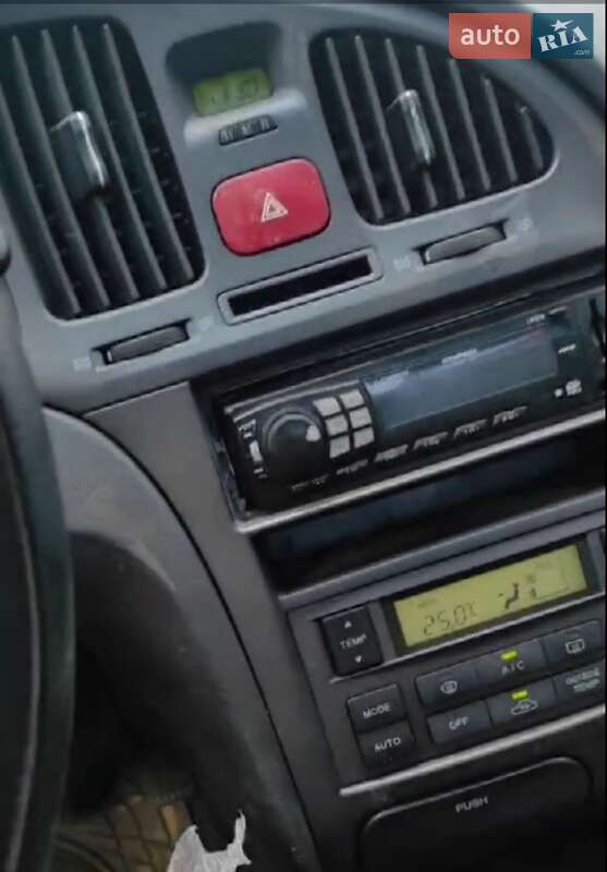 Седан Hyundai Elantra 2006 в Жмеринке