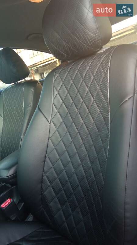 Седан Hyundai Elantra 2015 в Києві