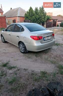 Седан Hyundai Elantra 2010 в Днепре