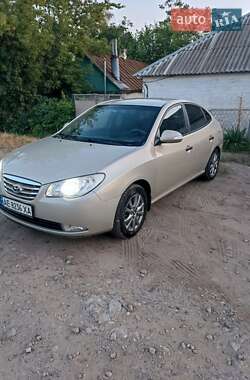 Седан Hyundai Elantra 2010 в Днепре
