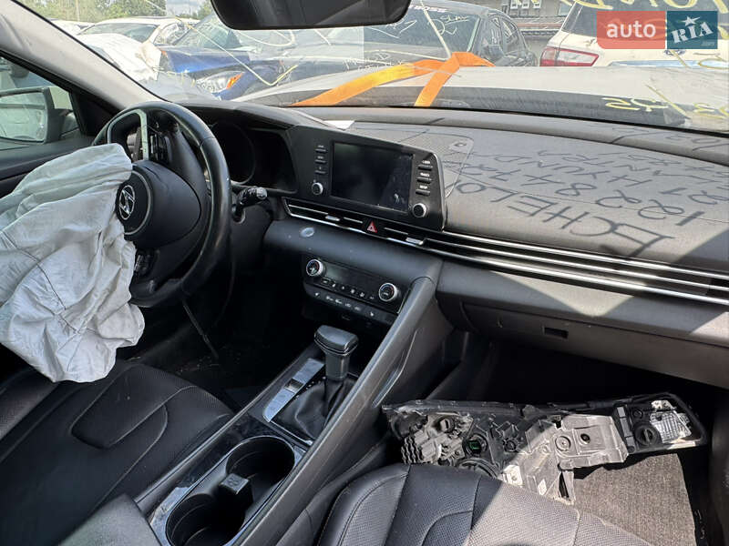 Седан Hyundai Elantra 2021 в Киеве