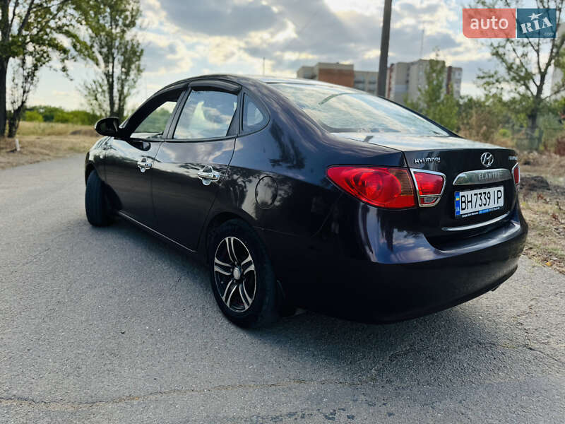 Седан Hyundai Elantra 2008 в Одессе
