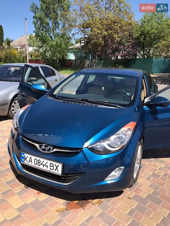 2013 Hyundai Elantra - мініатюра 8