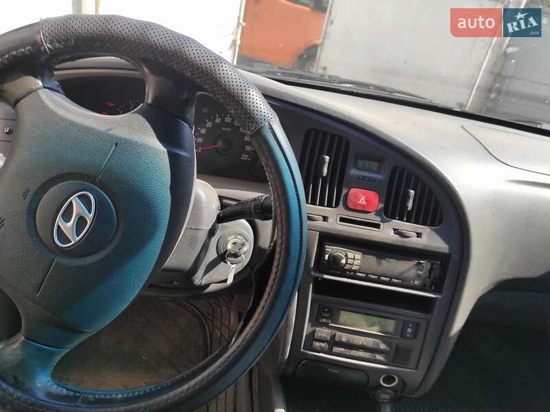 Седан Hyundai Elantra 2006 в Жмеринке