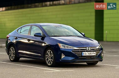 Седан Hyundai Elantra 2020 в Киеве