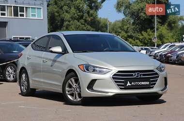 Седан Hyundai Elantra 2016 в Киеве