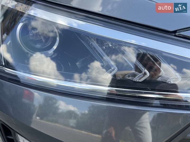 Седан Hyundai Elantra 2019 в Киеве