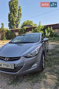 Седан Hyundai Elantra 2013 в 