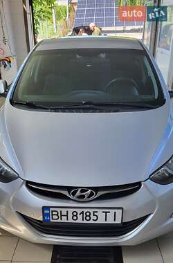 Седан Hyundai Elantra 2011 в Ананьїві