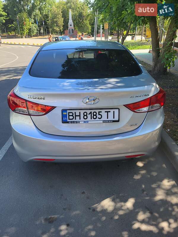 Седан Hyundai Elantra 2011 в Ананьеве