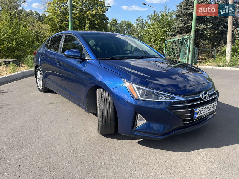 Hyundai Elantra 2019